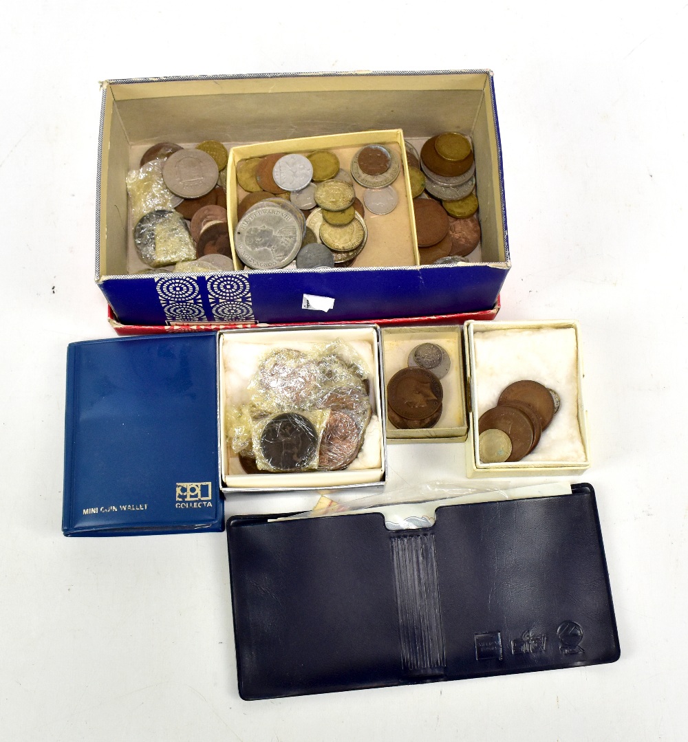 A small collection of British coinage and a small quantity of foreign bank notes.
