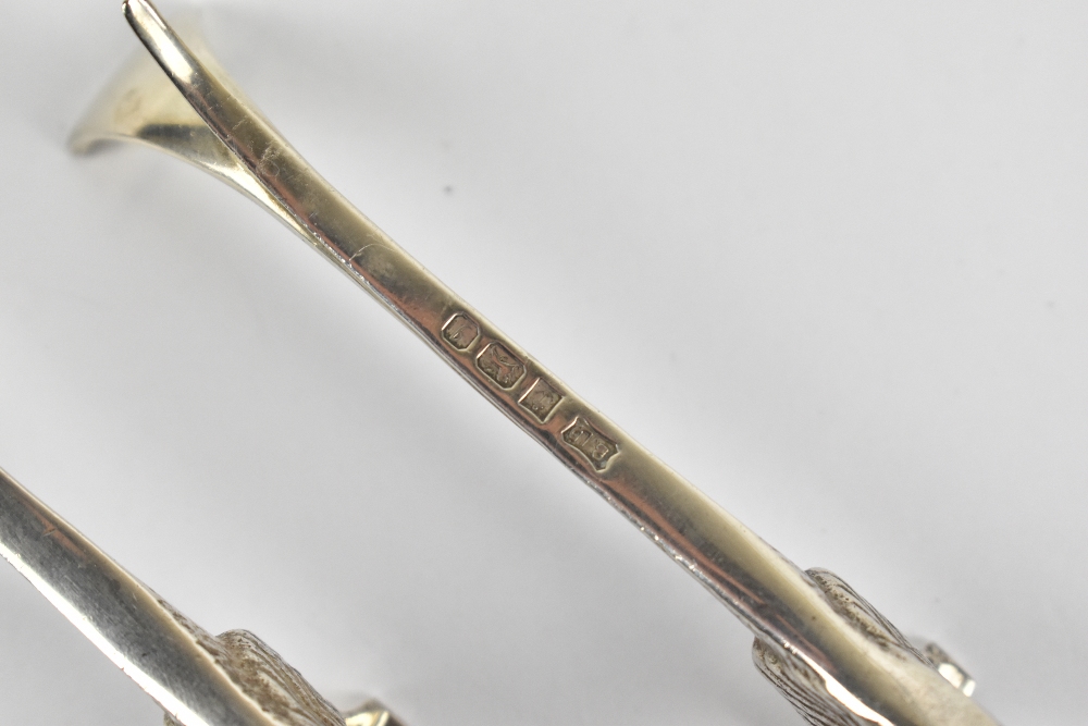 BISHTON'S LTD; a pair of Elizabeth II hallmarked silver pheasant knife rests, length 10cm, - Bild 2 aus 2