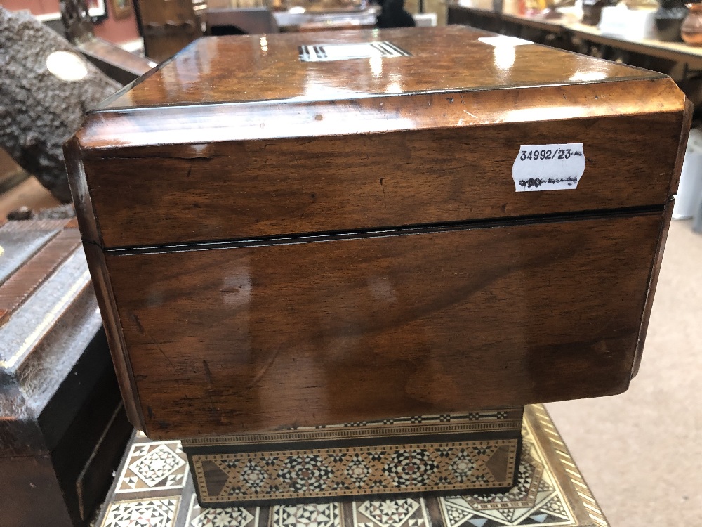 A Victorian burr walnut rectangular sewing box, the cover inlaid with a mother of pearl panel - Image 4 of 6