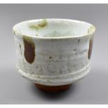 WILLIAM MARSHALL (1923-2007); a straight sided stoneware footed bowl, kaki decoration on pale grey