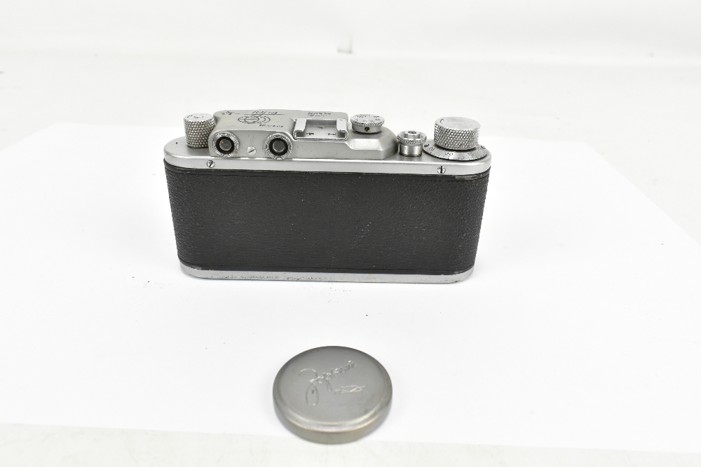 FED; a camera body no.NO934 and bearing date 12.04.61, with 1:3,5 F=50mm lens, no.0934, cased. - Image 2 of 4