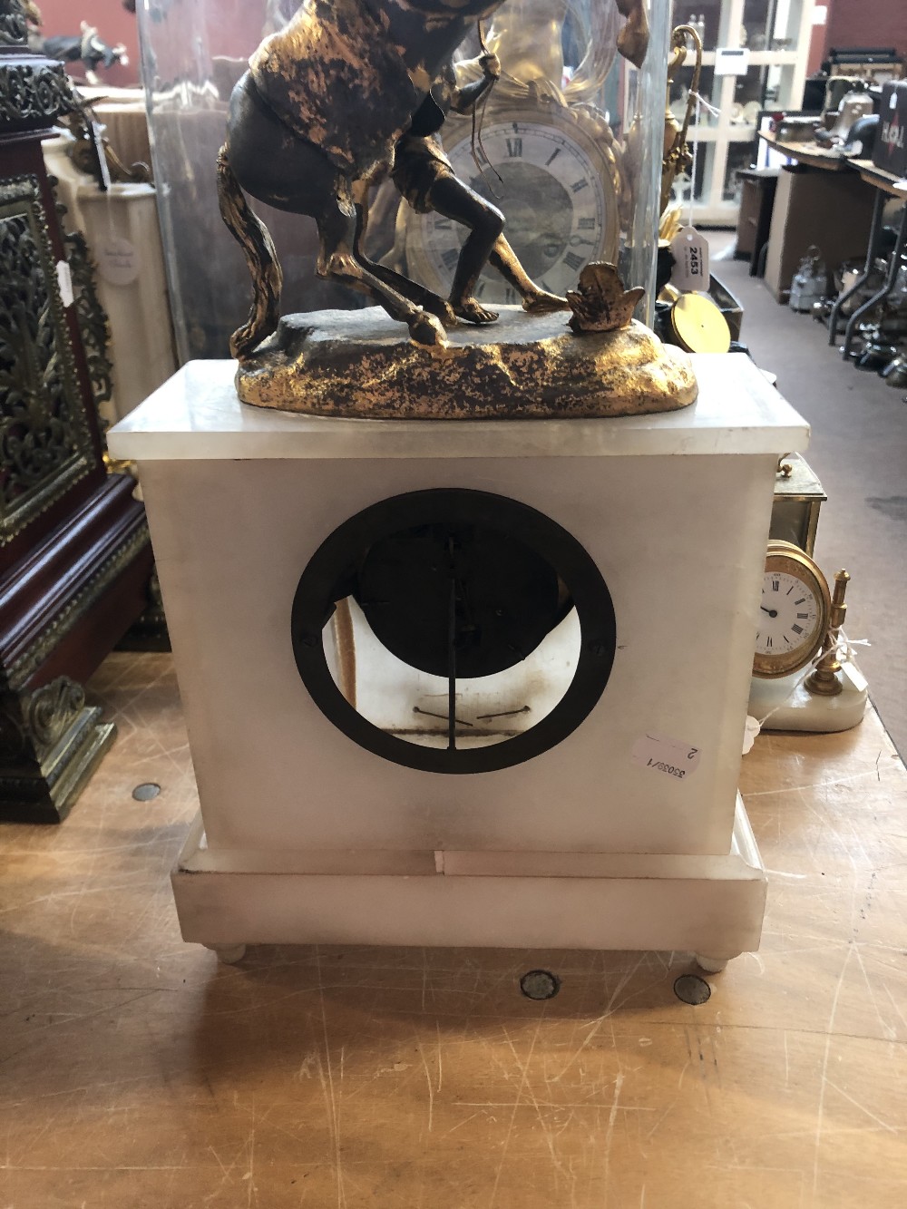 A late 19th/early 20th century French alabaster mantel clock, featuring gilt metal rearing house - Image 7 of 8