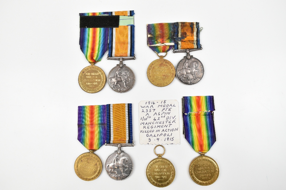 A mixed group of WWI medals including Victory Medal awarded to 56519 Pte. W. Moffat Lincolnshire - Image 2 of 2