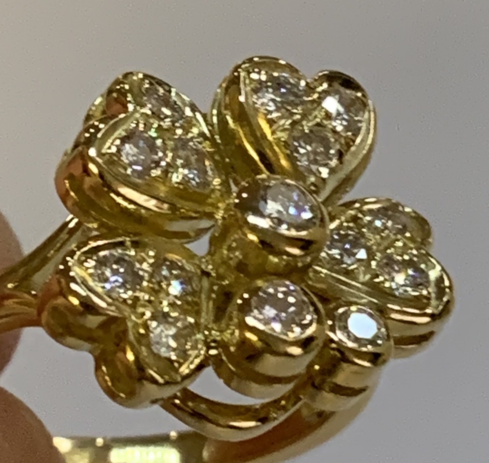 An 18ct yellow gold and diamond floral cluster stepped ring, size M 1/2, approx 6.5g. - Image 5 of 5