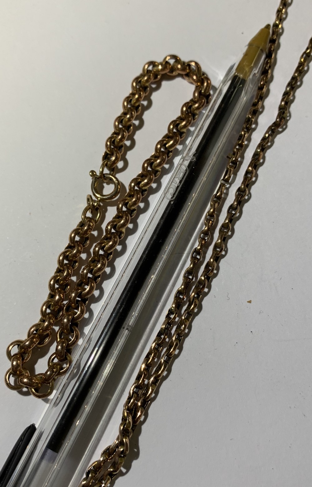 A 9ct rose gold belcher link bracelet and a 9ct yellow gold necklace, combined approx 1.6g. - Image 2 of 3