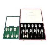 TRAVIS, WILSON & CO LTD; a cased set of twelve Elizabeth II hallmarked silver teaspoons, Sheffield