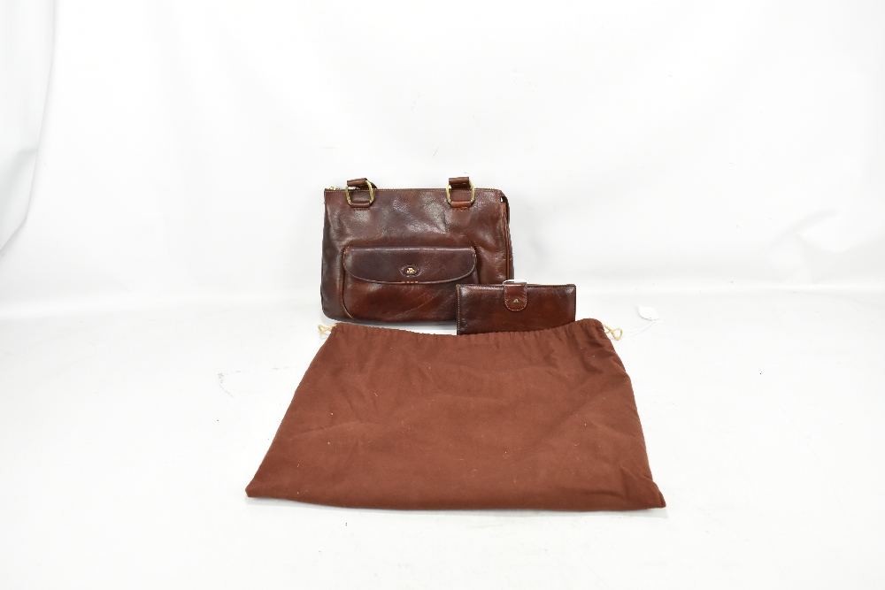 THE BRIDGE; a brown leather handbag with front pocket, 32 x 23 x 4 cm, with dust and The Bridge, a - Image 2 of 2