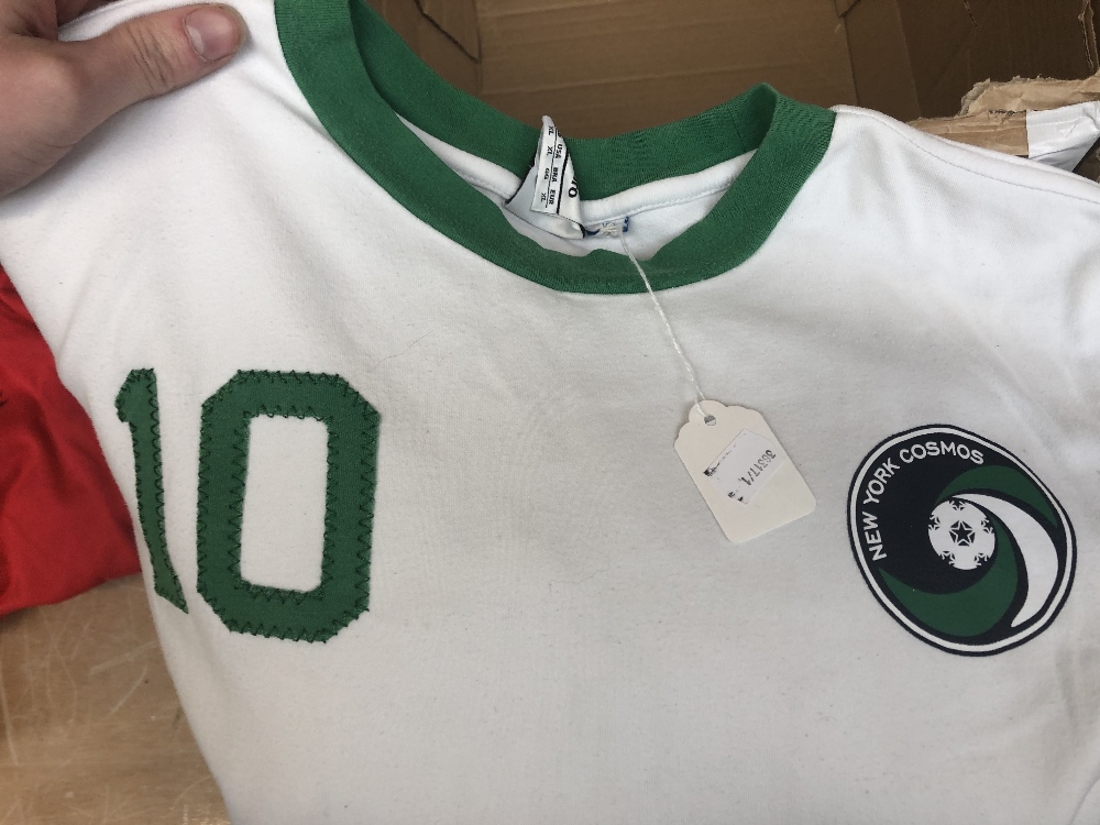 PELÉ; a signed replica cotton New York Cosmos football shirt, named and numbered 10 to reverse, - Image 5 of 5