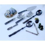Various items to include a Blue John apple and hardstone leaves, hardstone berries and leaves,