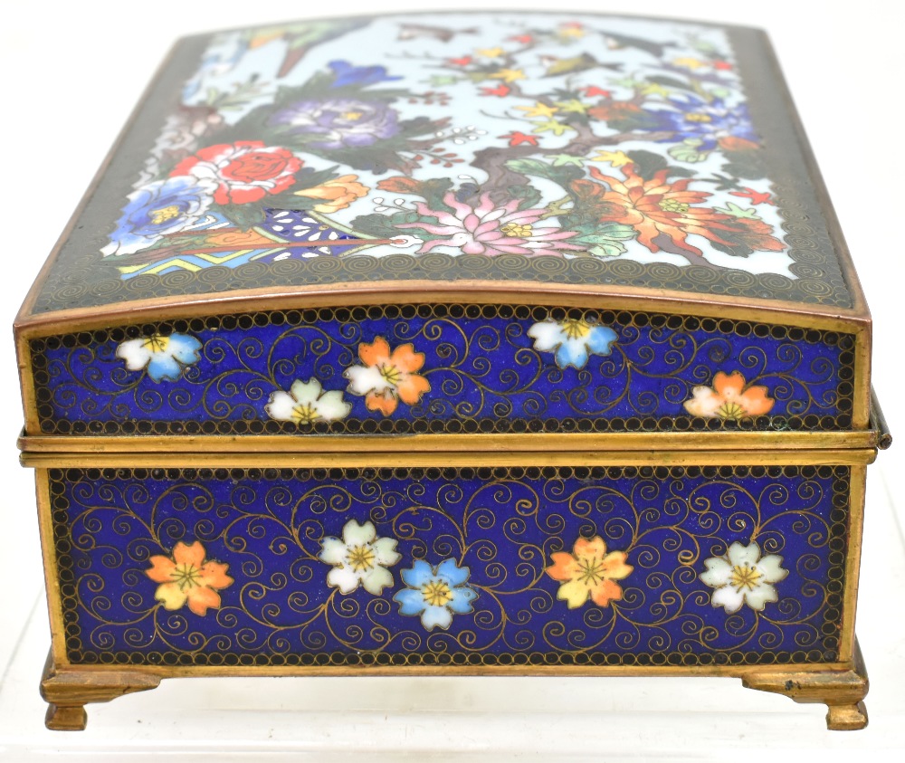 A Japanese cloisonné enamelled jewellery box, the lid decorated with birds amongst blossoming - Image 3 of 10