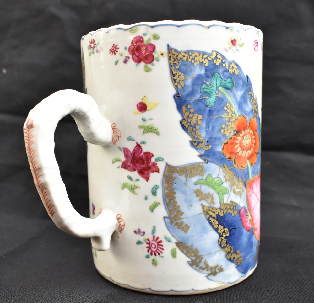 An 18th century Chinese porcelain Famille Rose mug, painted in enamels with floral decoration, - Image 5 of 14