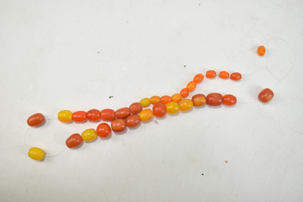 A small group of ancient jewellery including Egyptian faience turquoise glazed beads, Javan orange - Image 17 of 18