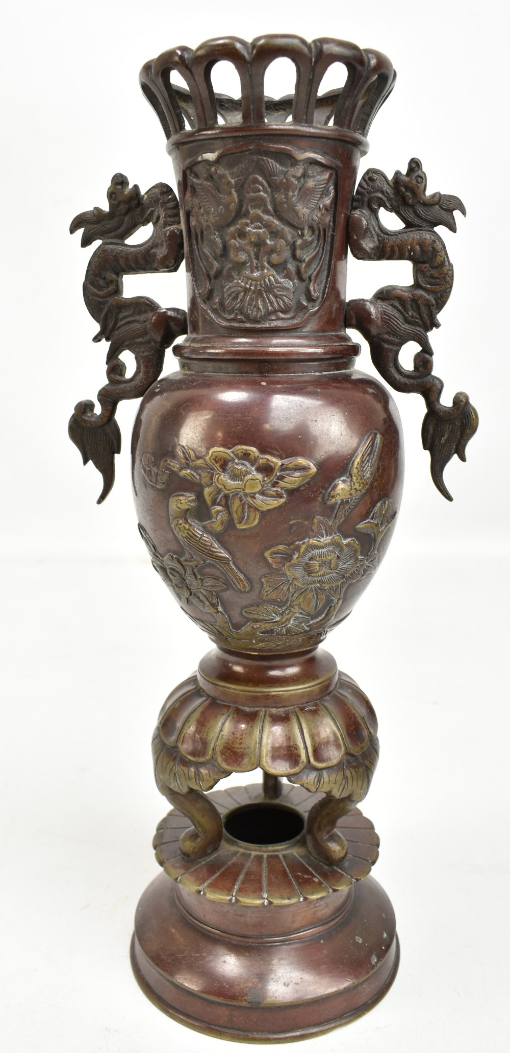 A pair of late 19th/early 20th century Japanese patinated bronze vases with cast twin dragon - Image 8 of 13