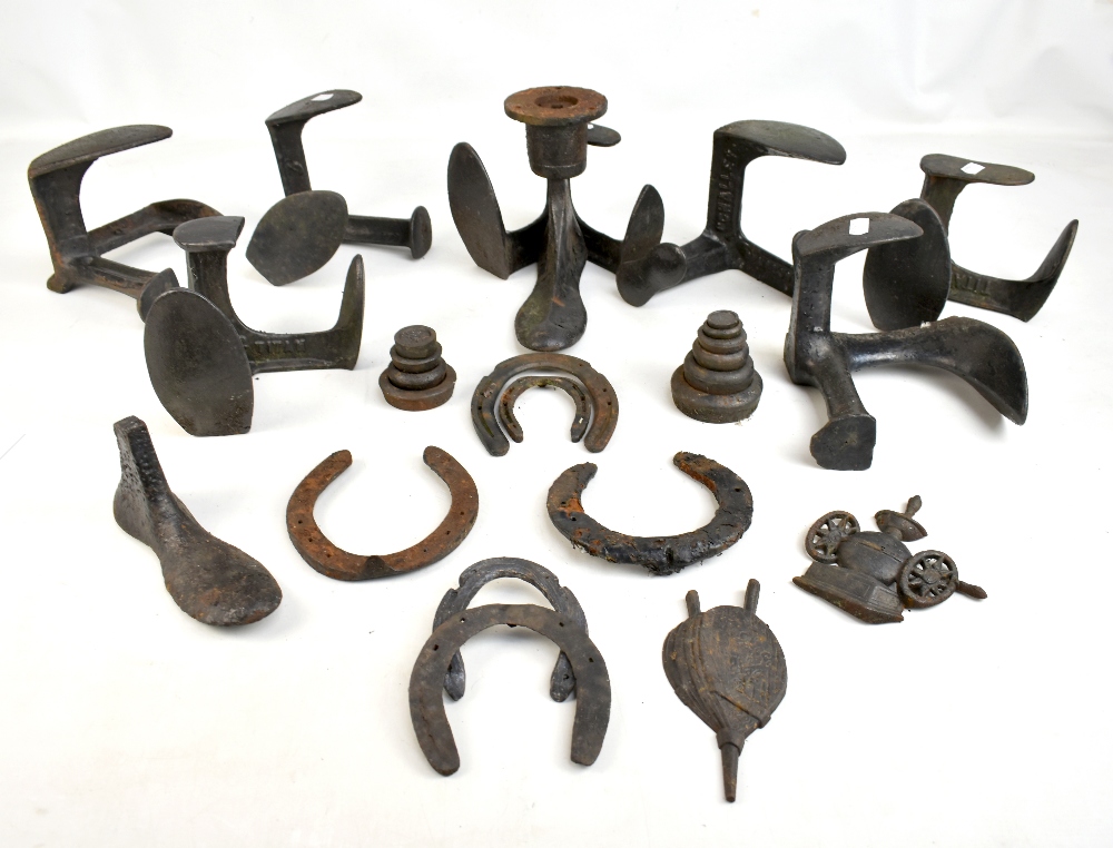 A group of late 19th/early 20th century cast iron shoe lasts, some with stamped marks, including one - Image 2 of 6