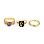 Three 9ct yellow gold rings comprising wedding band, a textured amethyst dress ring, signet ring,