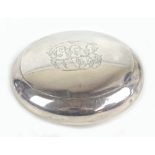 An Edwardian hallmarked silver sprung action snuff box of oval form the lid engraved with