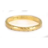 A 22ct yellow gold wedding band, size O, approx 2.5g.Additional InformationThere is rubbing to the