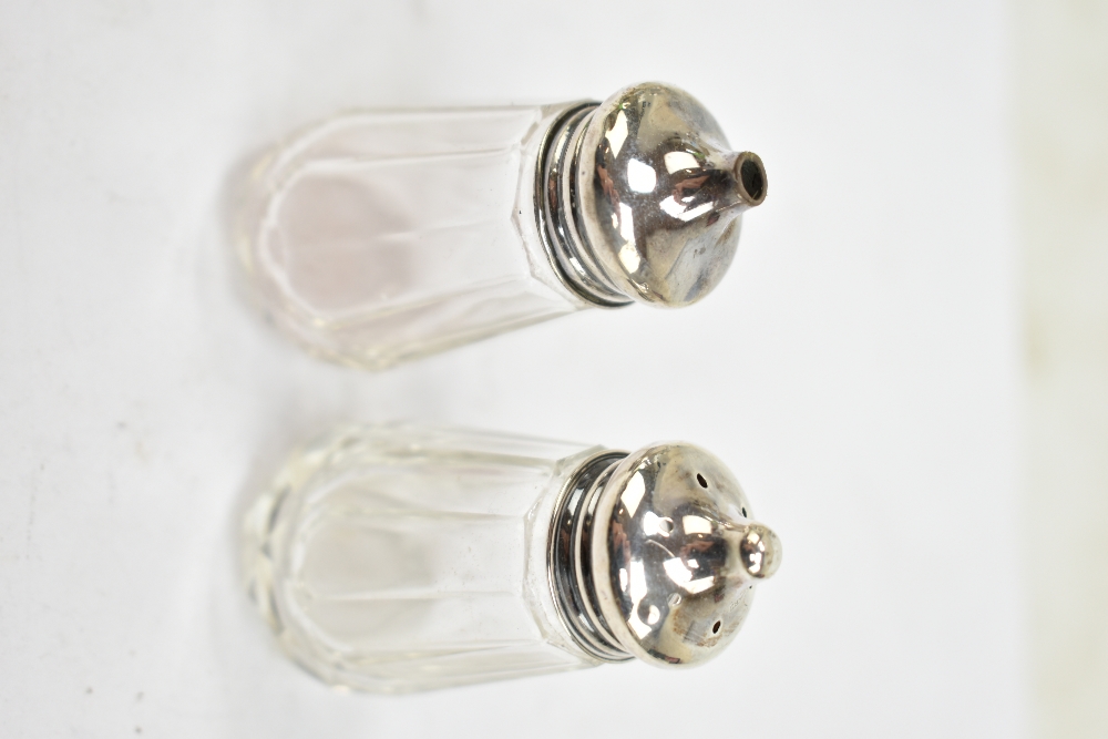 A group of silver topped clear glass sifters, peppers and vanity jars including guilloché - Image 5 of 16