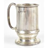 S GLASS; an Edward VII hallmarked silver christening mug of plain form, Birmingham 1904, approx 2.