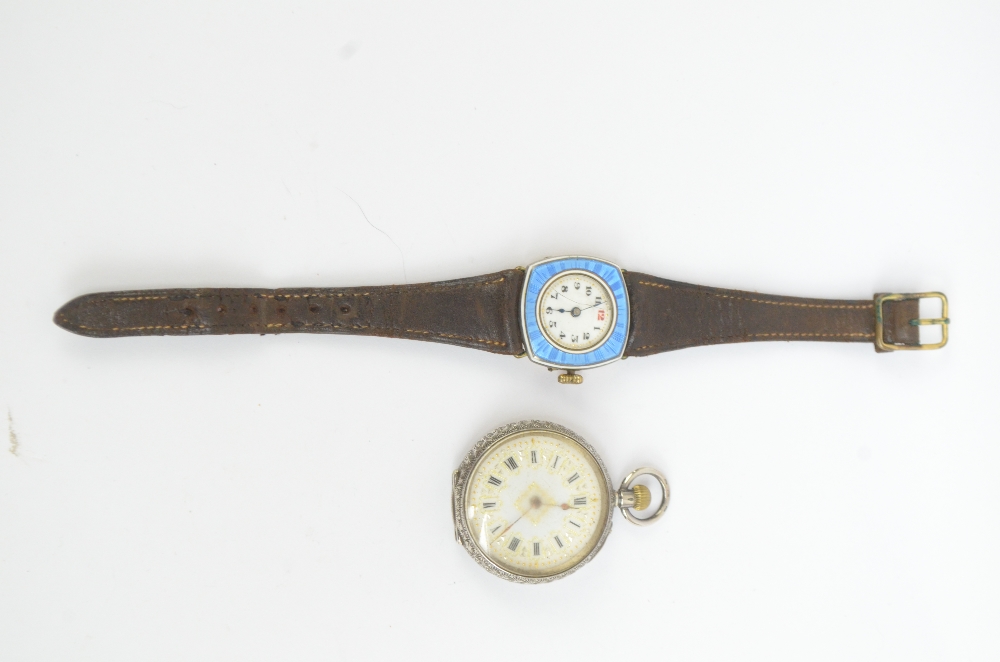 A 1930s gold plated lady's wristwatch with blue guilloche decorated frame and white enamel dial - Bild 2 aus 3