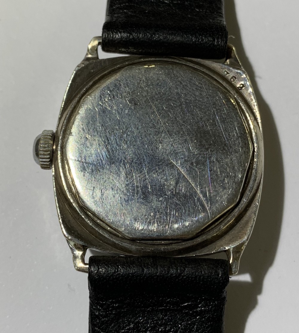 BENSON'S OF LONDON; a 1940s gentleman's silver cased military style mechanical wristwatch, the - Bild 2 aus 4