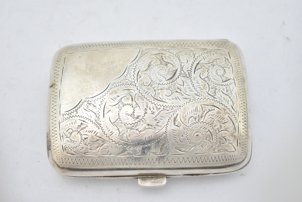 PATTERSON & SONS LTD; a Victorian hallamrked silver cigarette case with bright cut foliate - Bild 2 aus 9