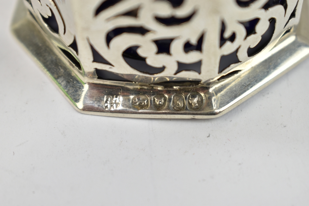 JOSEPH HARDY & THOMAS LOWNDES (PROBABLY); a Victorian hallmarked silver octagonal mustard with - Image 5 of 13