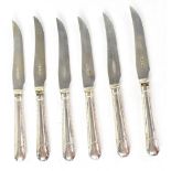 A set of six George V hallmarked silver steak knives, Henry Wigfull, Sheffield 1912,