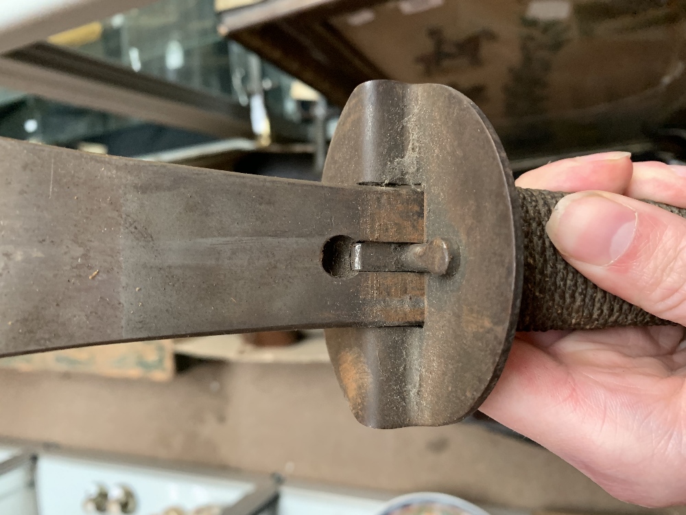 A WWI Welsh trench fighting knife with typical swollen blade, after the model designed by Felix - Image 3 of 11