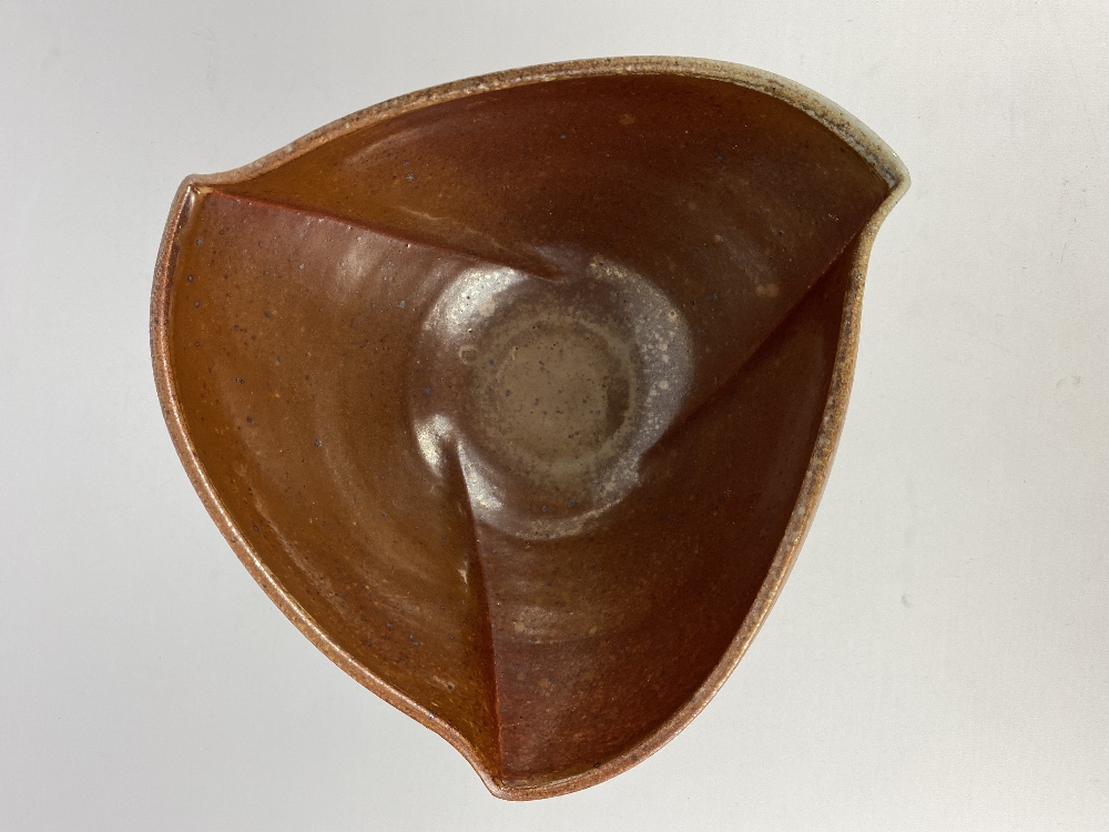 GERALD BEN; a triangular wood fired stoneware bowl, incised signature, diameter 20cm. Provenance: - Image 5 of 6