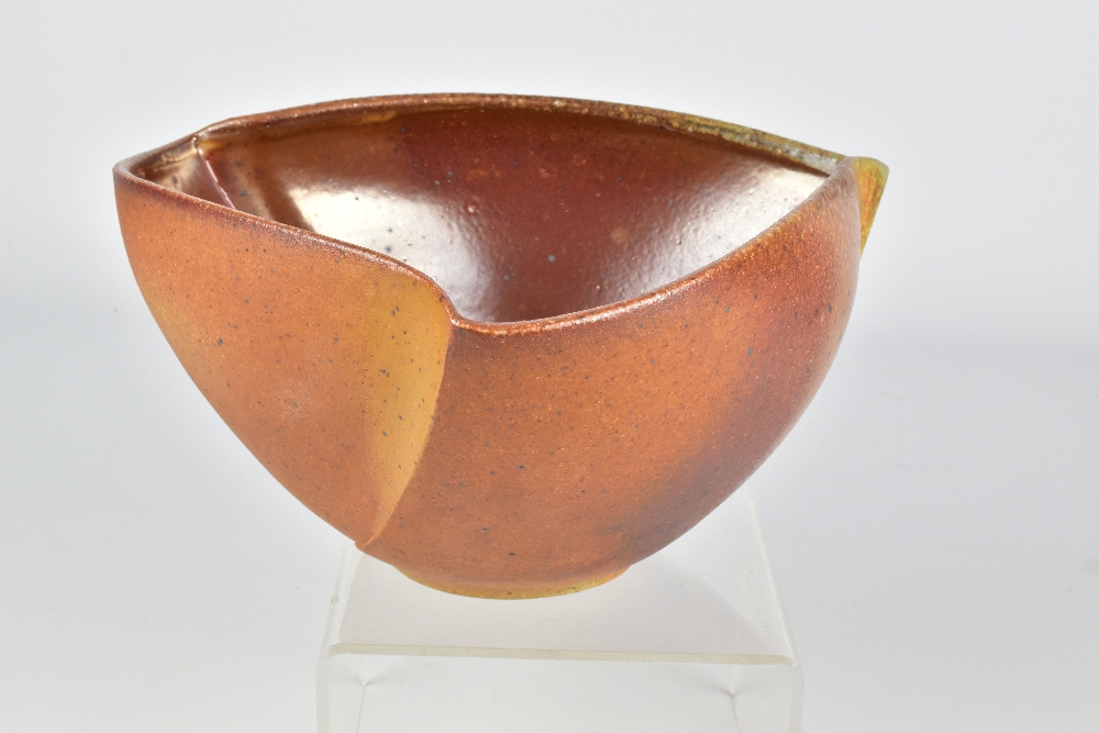 GERALD BEN; a triangular wood fired stoneware bowl, incised signature, diameter 20cm. Provenance: - Image 3 of 6