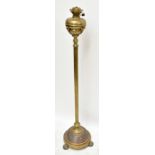 A late 19th/early 20th century brass oil lamp, the detachable Messenger's Patent holder with Hinks