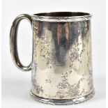 WALKER & HALL; a George V hallmarked silver christening mug with cast detail to rims, Sheffield