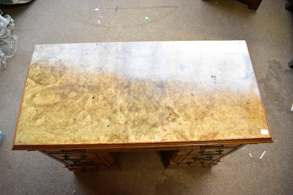 A reproduction burr walnut veneered knee hole desk with single long drawer above six short drawers - Image 2 of 3