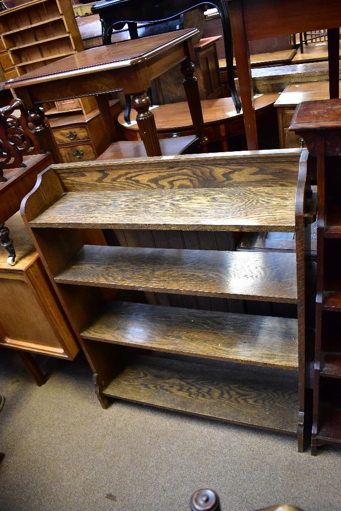 An oak waterfall bookcase, 115 x 61 x 25cm, and a set of open shelves (2). - Image 3 of 3