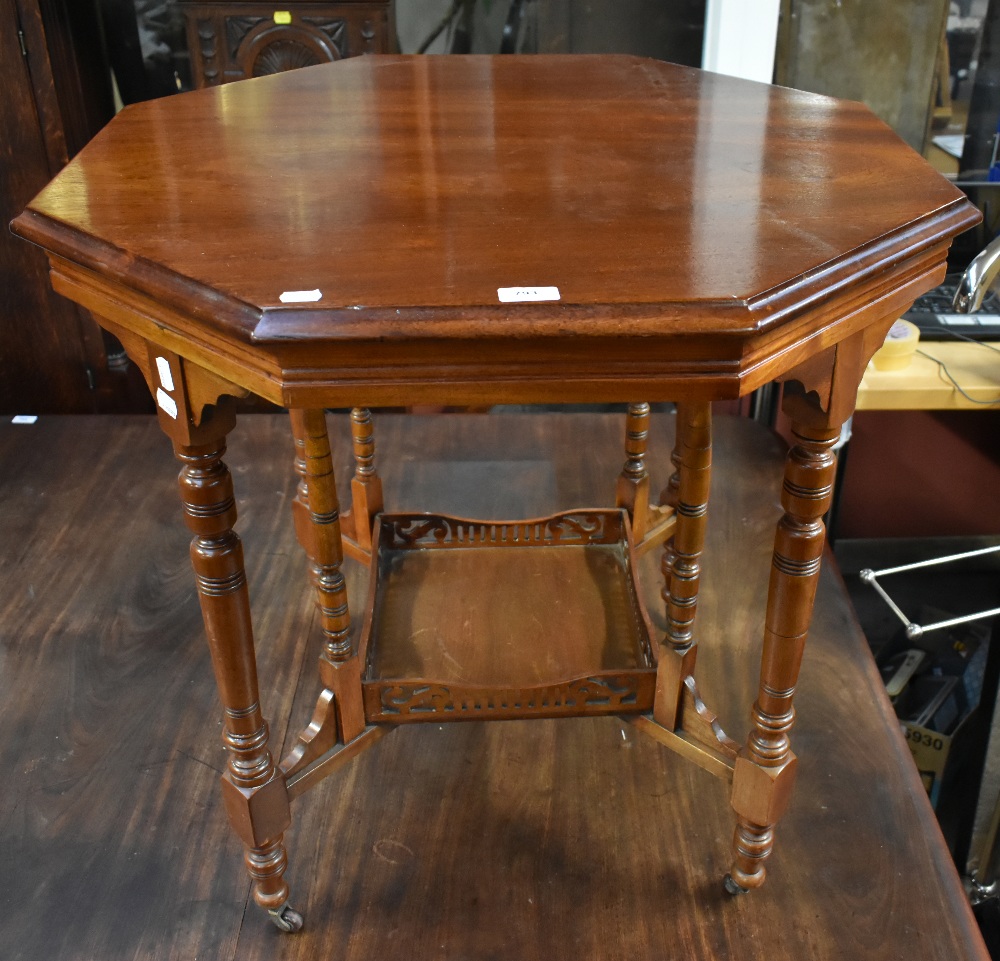 A late Victorian mahogany octagonal topped occasional table, height 73cm, diameter 76cm.Additional