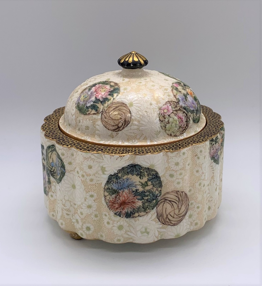 KINKOZAN; a Japanese Meiji period Satsuma kogo with moulded domed cover above floral decorated - Image 3 of 10