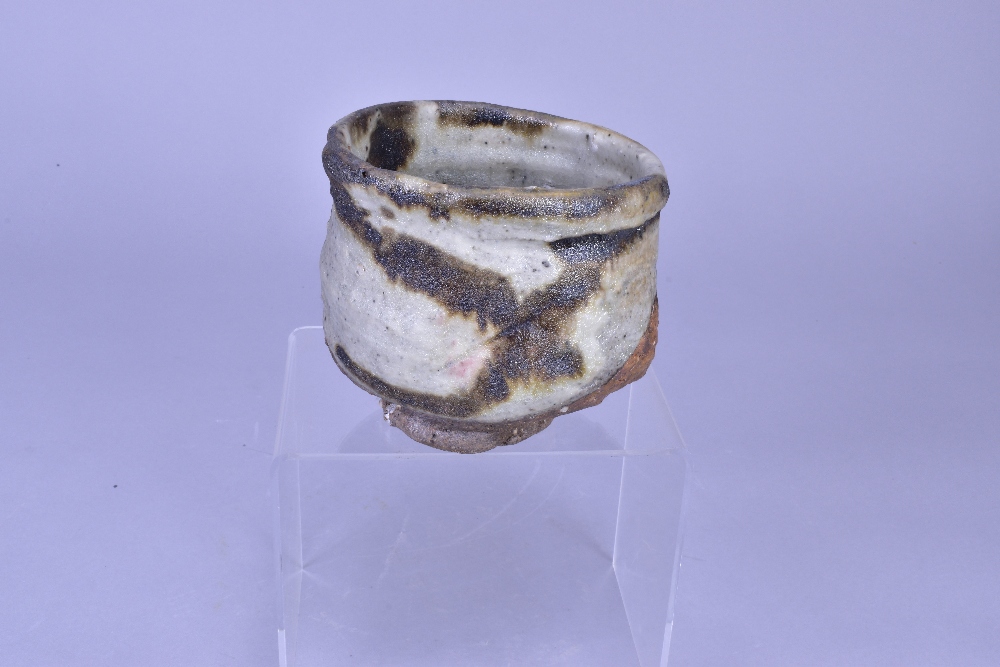 CHARLES BOUND (born 1939); a wood fired stoneware teabowl, impressed marks, height 10cm.Additional - Image 3 of 7
