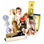 Various vintage and modern dolls to include a boxed Shillman 'Bride', 11.