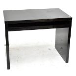 A contemporary kneehold desk, width 98cm height 77cm and chair on chrome supports. Additional