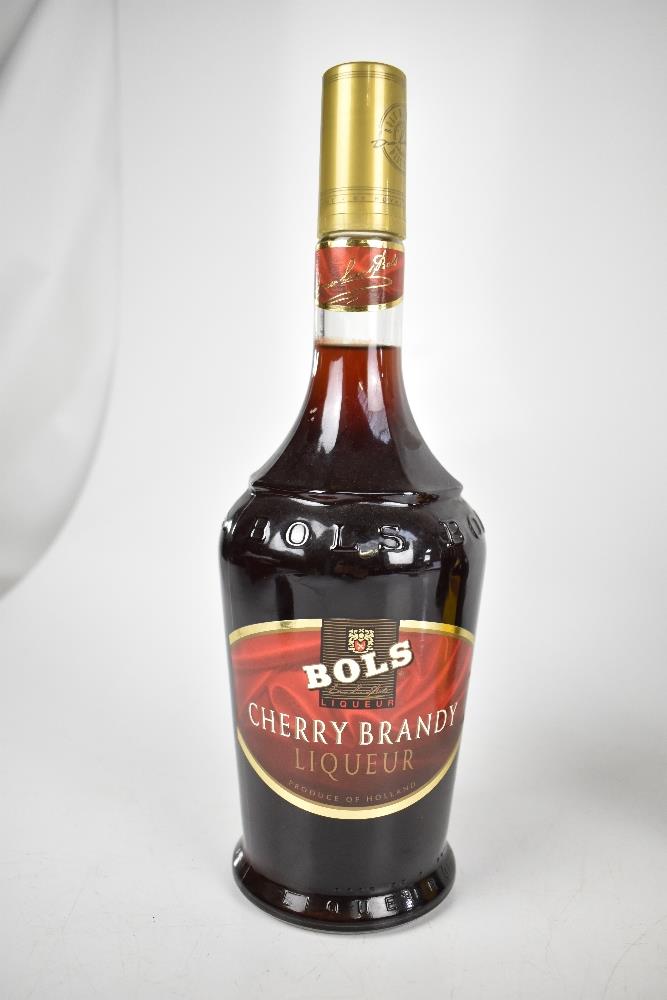 MIXED SPIRITS; a single bottle of Cockburn's LBV 1992 Port, 75cl, a single bottle of Torres Gran - Image 3 of 4