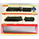 HORNBY; a boxed R2909 Commonwealth Collection OO gauge BR 4-6-2 Class A4 'Union of South Africa'