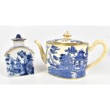 An 18th century Chinese porcelain tea caddy with arched top, painted in Willow pattern with