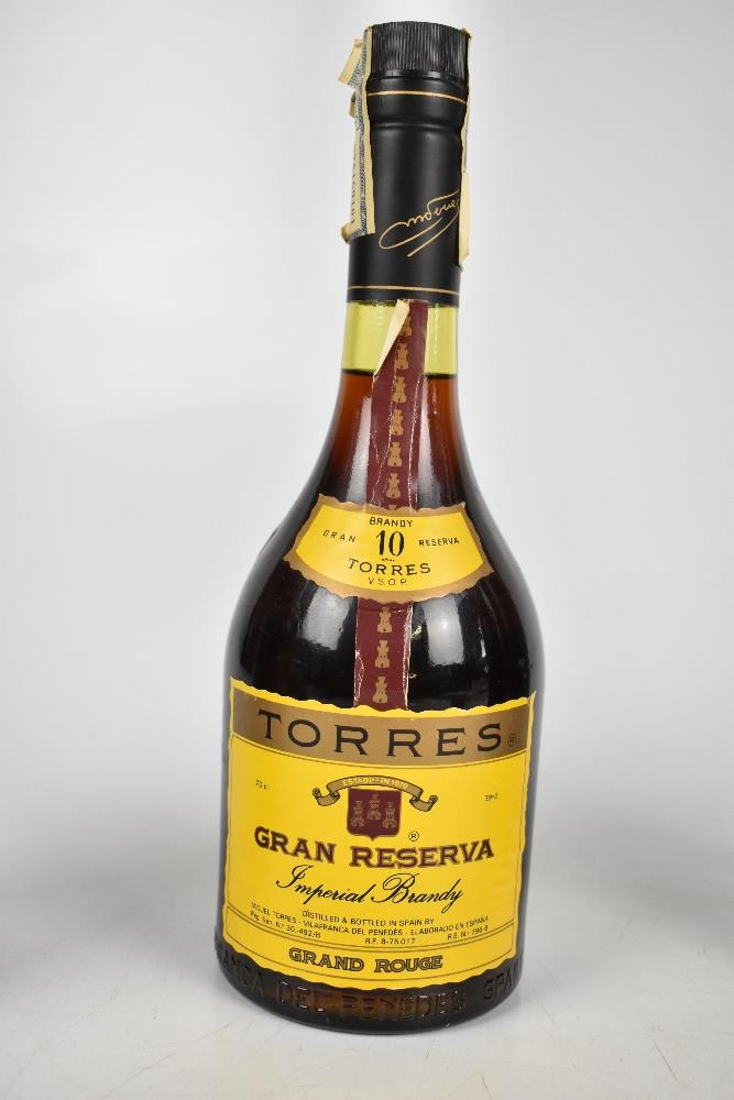 MIXED SPIRITS; a single bottle of Cockburn's LBV 1992 Port, 75cl, a single bottle of Torres Gran - Image 2 of 4