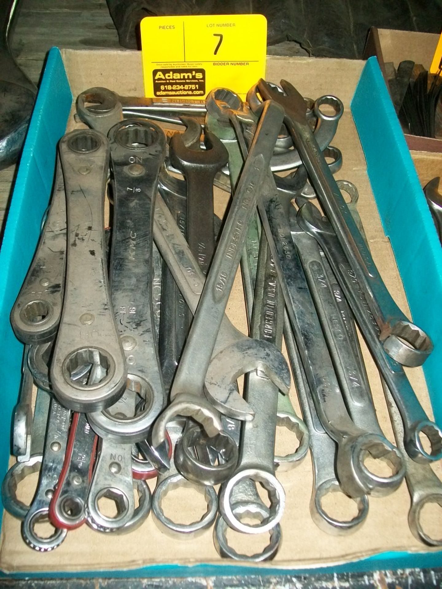 FLAT OF MISCELLANEOUS WRENCHES