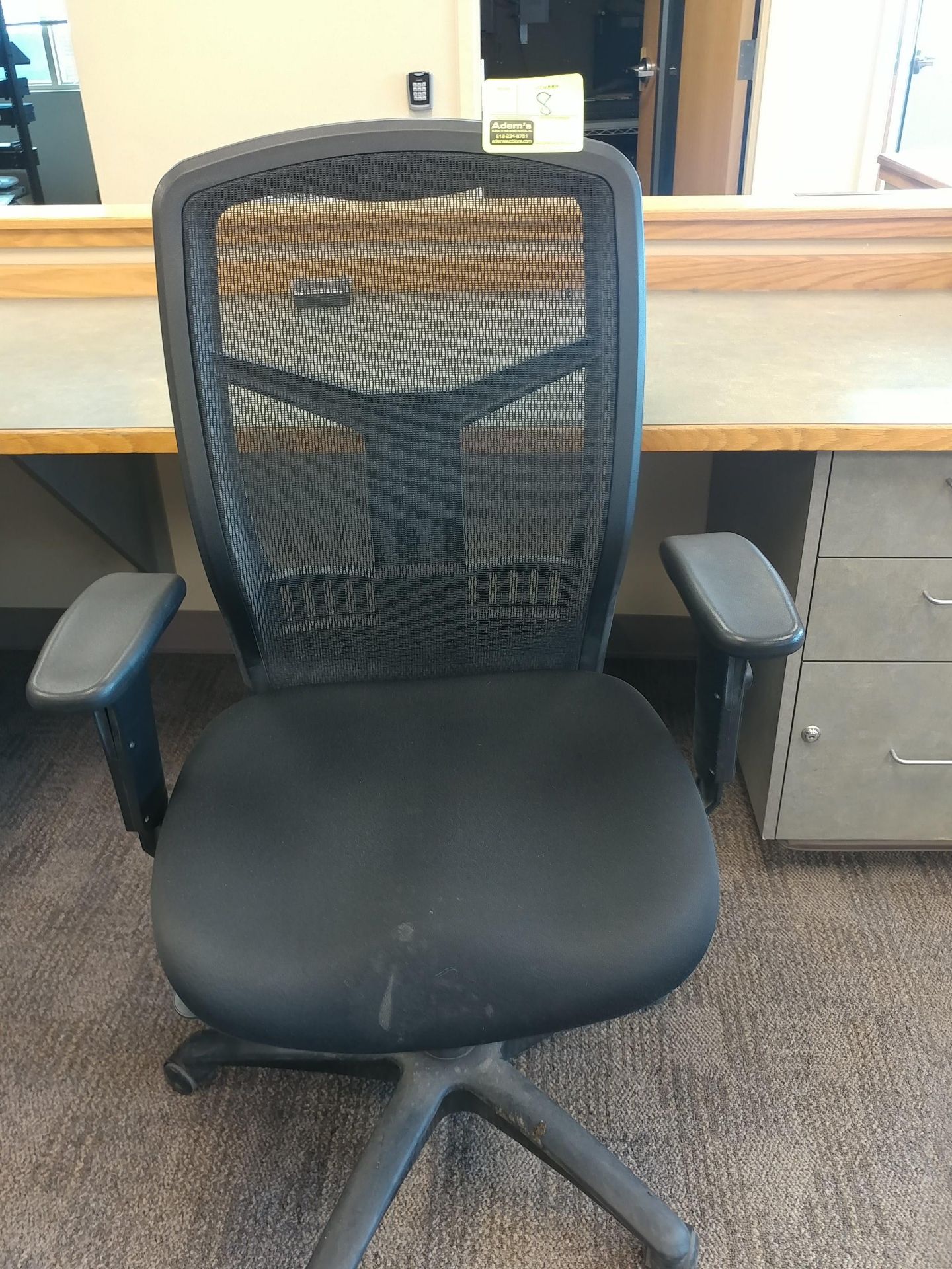 1 rolling office chair