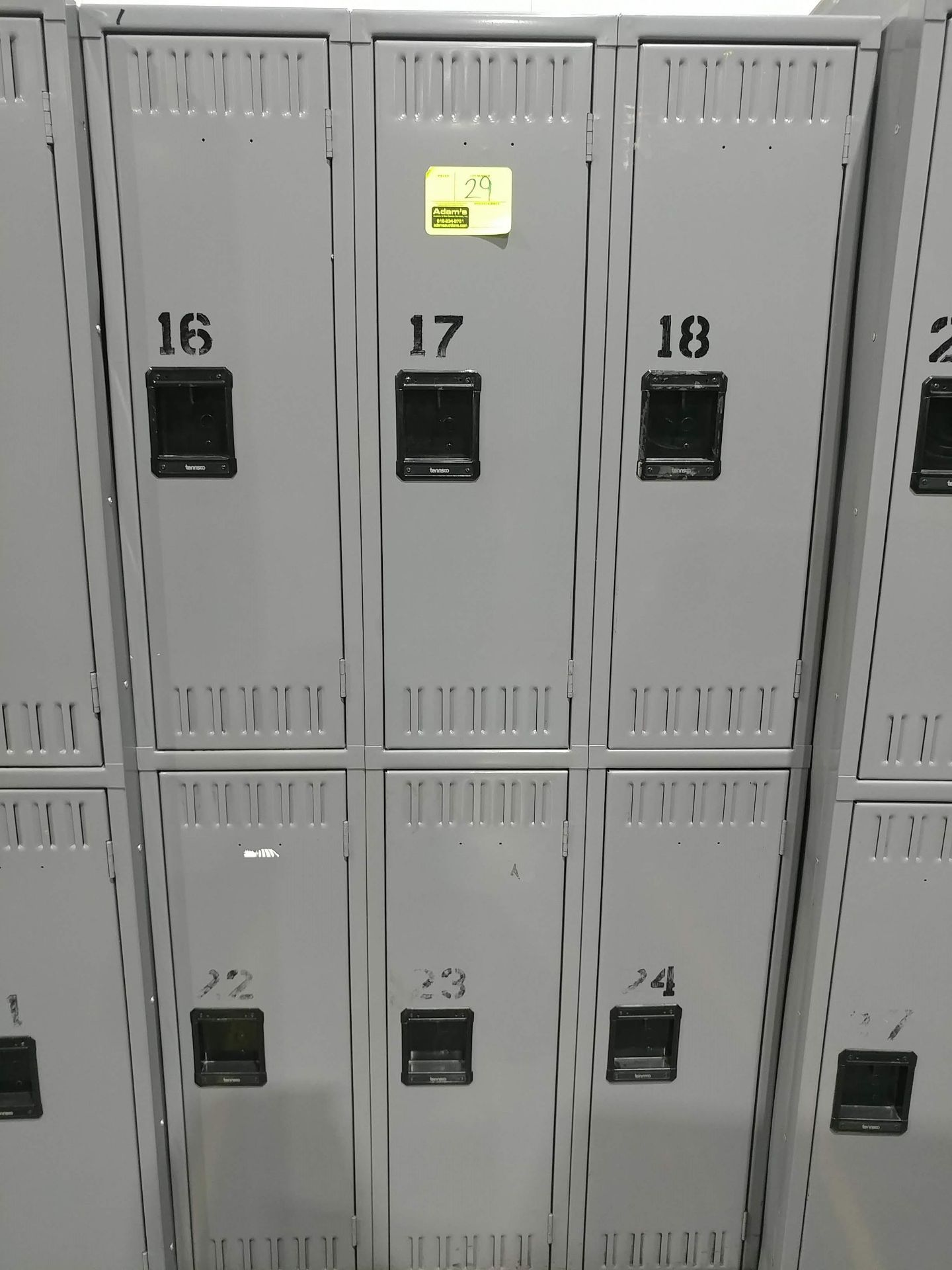 6 unit locker