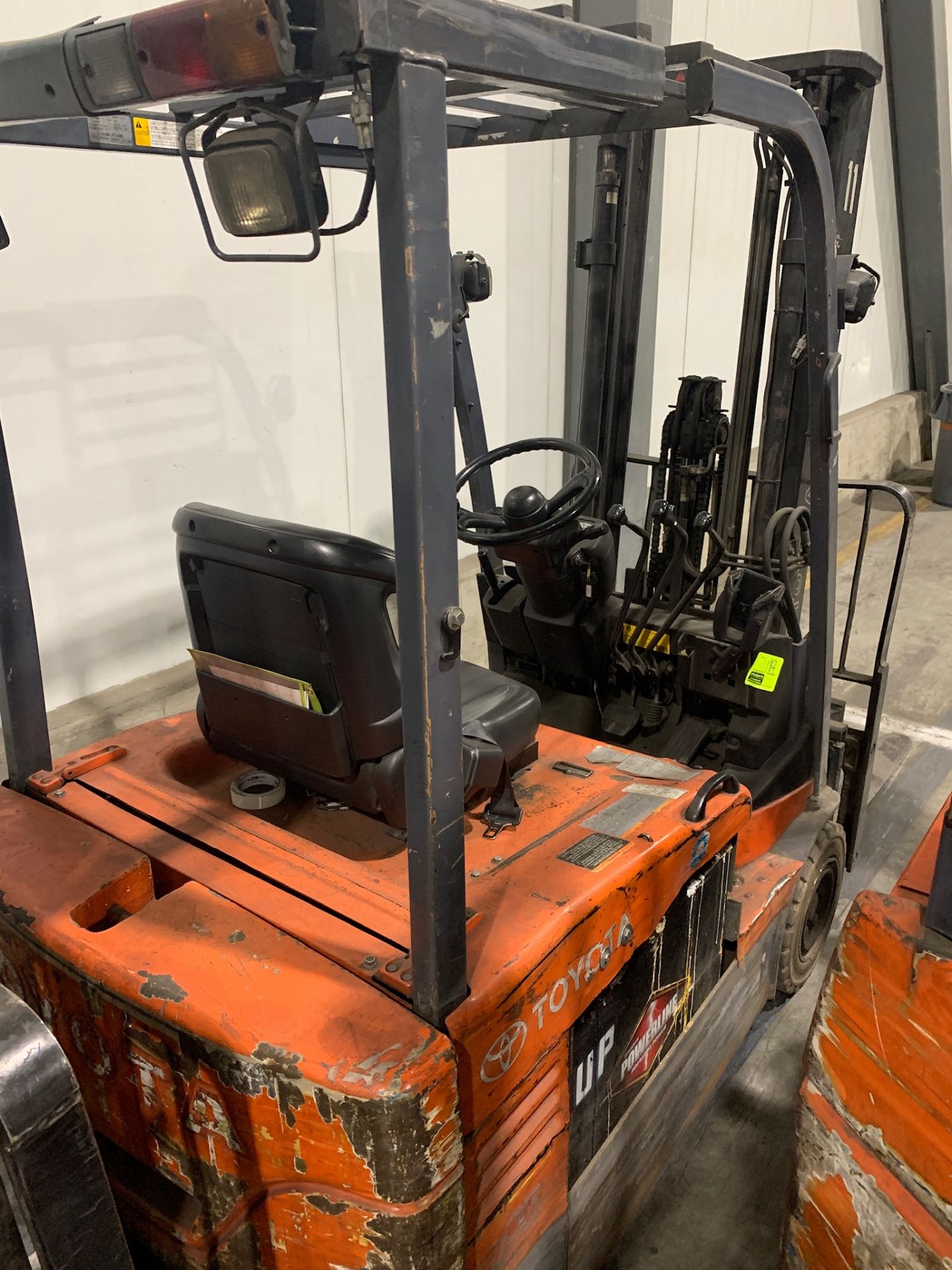 Toyota Electric forklift side shifter