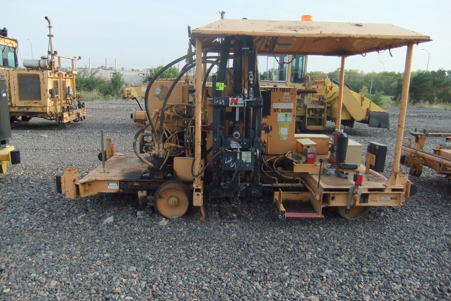SPD9902; Nordco Superclaw SLS Spike Puller - Dual (Left); Model #: SLS; S/N: 478; Hours: 1498
