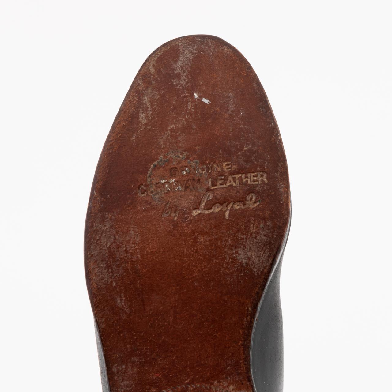 LEATHER RIDING BOOT FORM DESK LIGHTER - Image 6 of 6